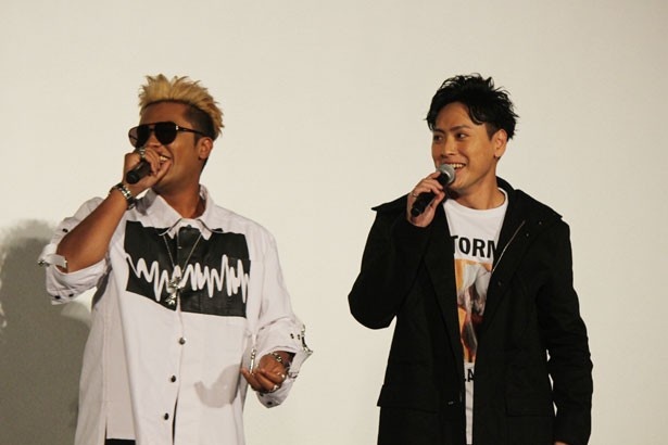 ボイパとダンスのセッションを披露した山下健二郎&ELLY