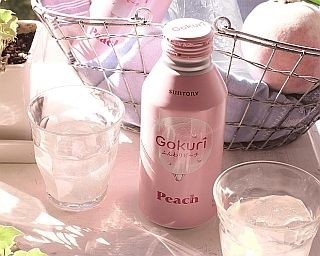 ひな祭り向け！桃風味のドリンクが続々と登場