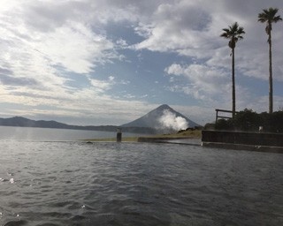 日帰り温泉ランキング3年連続1位は鹿児島の絶景温泉