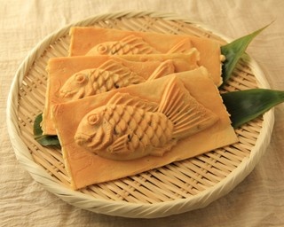 池袋にパリパリ食感の“羽根付きたい焼き”が登場