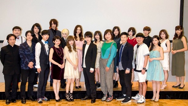 制作発表に出席した本郷奏多(中央)ら出演キャスト。約2年ぶりの芸能界復帰となる後藤郁(前列右端)も登壇した