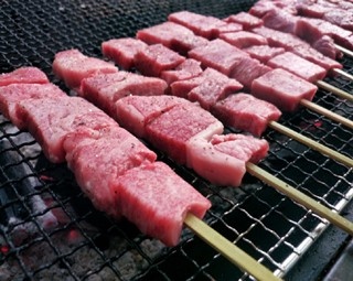 ベイサイド博多で肉の祭典！九州の絶品肉グルメが集合