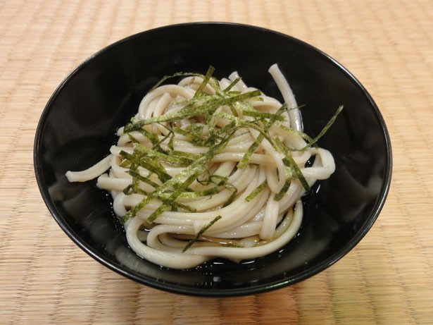 コシがあってしっとりしている「もちむぎ麺」