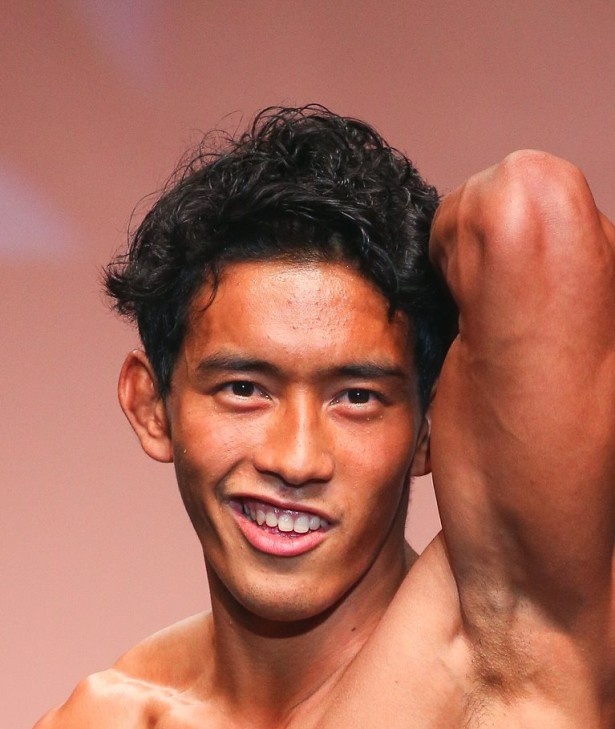 中森崇人(22)。自慢の筋肉は腹筋！