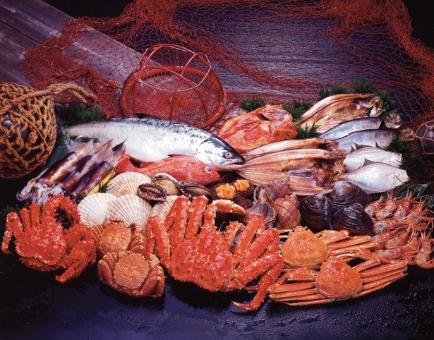 海の幸を堪能できる「豪華海鮮セット」も用意