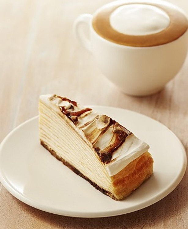 【写真を見る】人気ドリンクをモチーフにした「ミルクレープ ハニーミルクラテ」(430円)