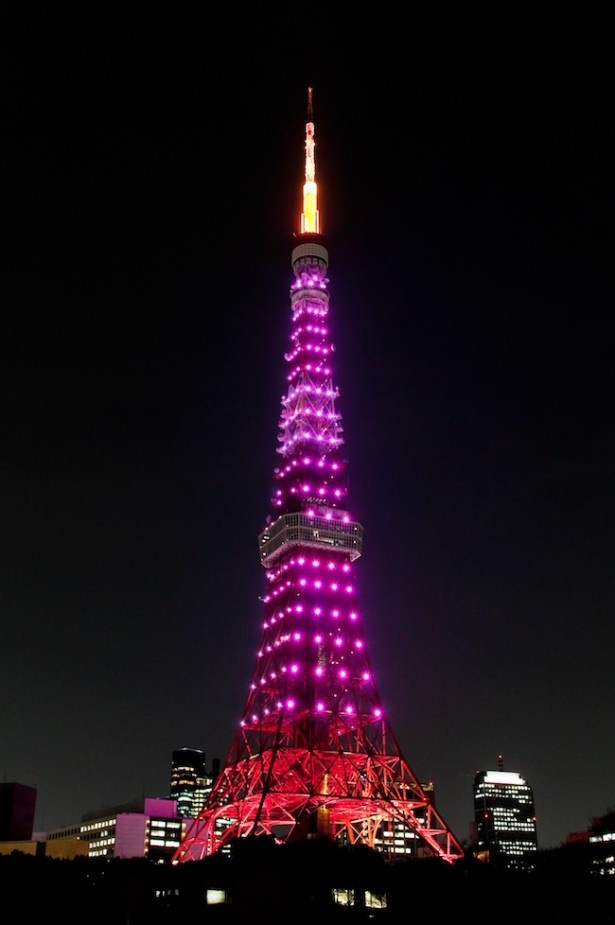 一夜限定 東京タワーがピンクダイヤモンドに染まる ウォーカープラス