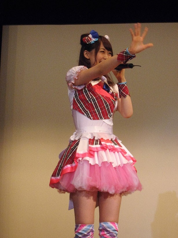 みれぃ役の芹澤優
