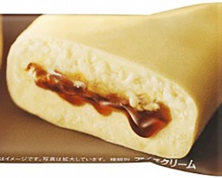アイスとプリンが一緒に！ハイブリッドスイーツが登場