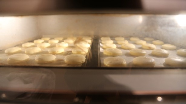ニコラハウスのシュークリームはすべて、その日に店で手作りしたものを焼きたてで提供