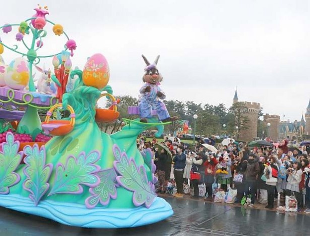 ヘンテコな緑や花々があふれる秘密の“イースターガーデン”