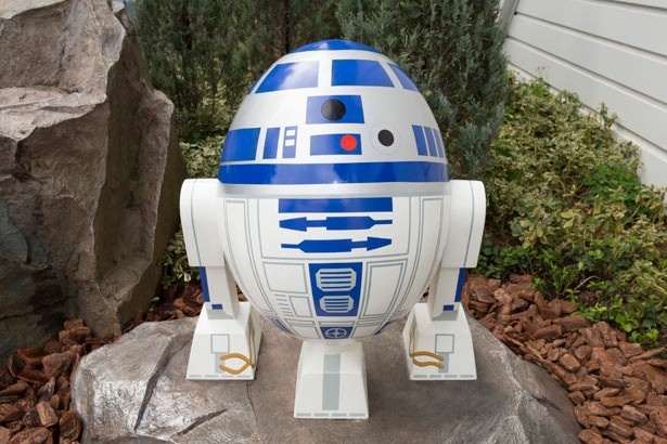 「スター・ウォーズ」の人気ドロイド、R2-D2のタマゴも