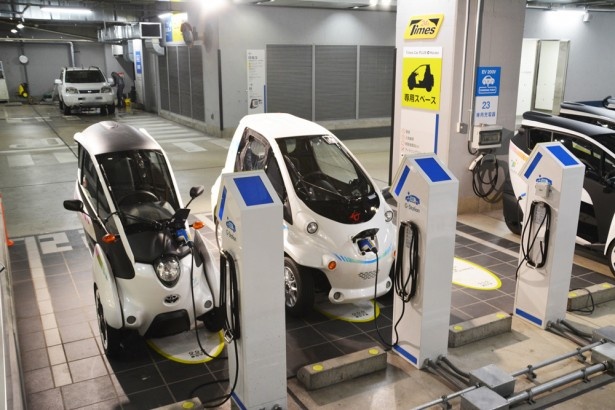 電気で走るEV自動車を活用すことで、環境にもやさしい取り組みとしている