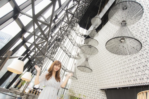 大迫力の吹き抜けに菊原さんも圧倒！
