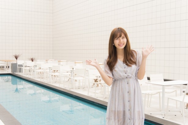 潜入を終え、「おしゃれなパブリックスペースなど、いままでにない商業施設！」と菊原さん。「新業態やフードマルシェもチェックしたい」