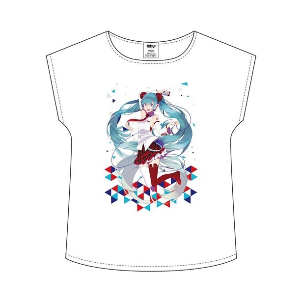 パルコ限定のコラボレーショングッズも多数販売。「ドルマンTシャツ」(M/L・各3780円)