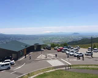 新函館北斗駅から車で15分の絶景高原がオープン