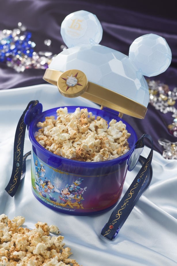 15周年ならではの豪華なデザイン！「ポップコーン、バケット付き」(2000円)