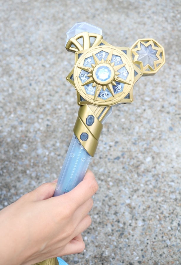 「クリスタルコンパス」(3000円)は、メディテレーニアンハーバーのショップ、エンポーリオにて発売中