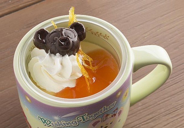 「オレンジムース」にはオレンジピールやチーズケーキが入っている
