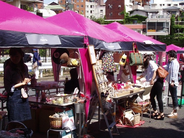 毎年多くの人でにぎわうマルシェ