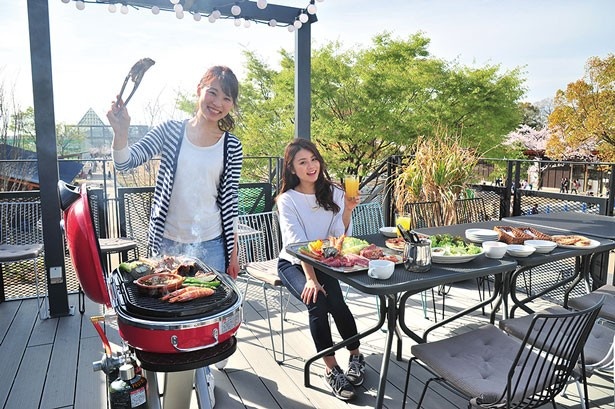 遠出しなくても街なかでBBQが楽しめる！（大阪・天王寺「青いナポリ イン ザ パーク」