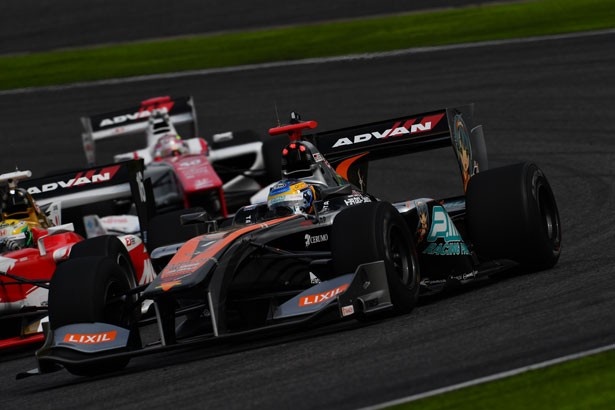石浦宏明(プロミュー/セルモ・インギング)が操るフォーミュラカーは、TOYOTA R14Aのエンジンを搭載