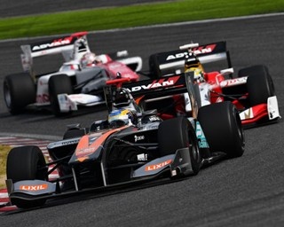 鈴鹿サーキットでスーパーフォーミュラ選手権が開催