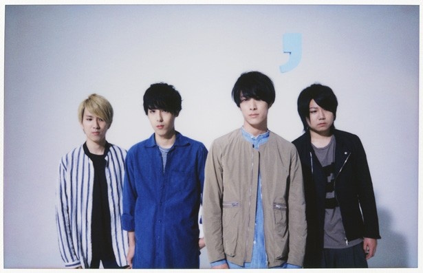 初登場のSHE’S