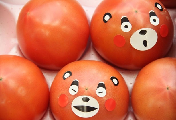 【写真を見る】通常のトマト、ミニトマトに加え、甘味と酸味のバランスが良い新品種のミニトマト「アンジェレ」も登場 ※写真はイメージ