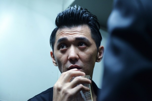 「ナイトヒーロー NAOTO」に出演する村上淳