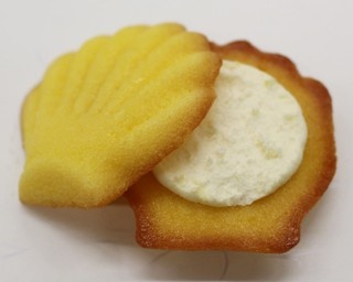 独特のしっとり食感にハマる！“生”マドレーヌ新発売