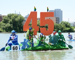 狛江の夏の風物詩！いかだレースで多摩川を遊び倒そう
