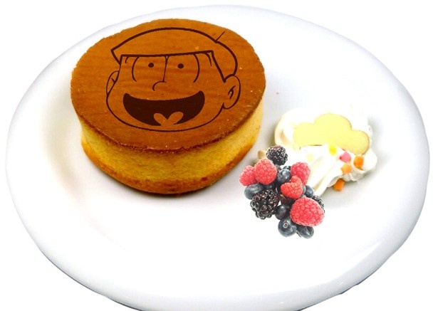 【写真を見る】「おそ松さんパンケーキ」(1000円)には、六つ子それぞれのイラストが描かれている