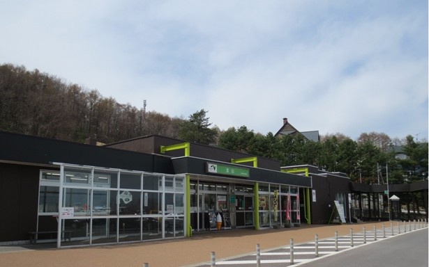 【写真を見る】札樽自動車道および札幌市内で唯一のPA