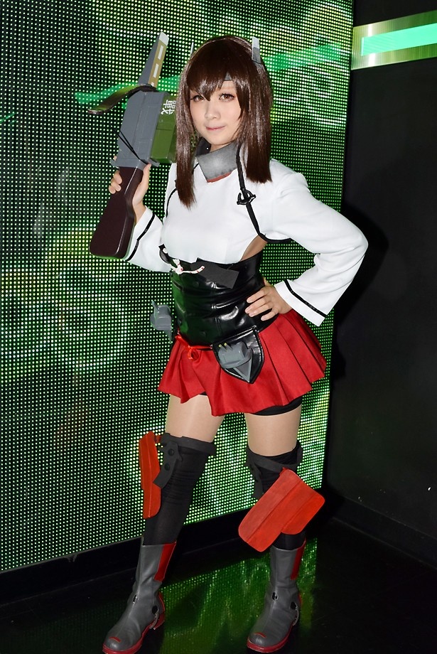 「艦隊これくしょん-艦これ-」の大鳳に扮するkinokoさん