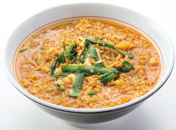 スパイシーな辛さがクセになりそうな「カレー辛麺」(税抜800～1200円)
