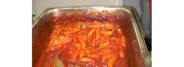 暑い日にはやはり「トッポギ」(500円)が人気のようです。ビールにピッタリですものね
