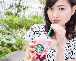 スターバックス史上最高の“ストロベリーの歓び”を体感！