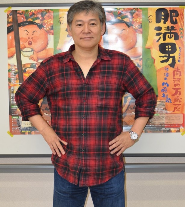 新作の着想などについて語った南河内万歳一座主宰の作・演出家、内藤裕敬さん