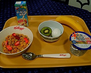 大阪大学の学食に栄養満点の無料朝食セットが登場！