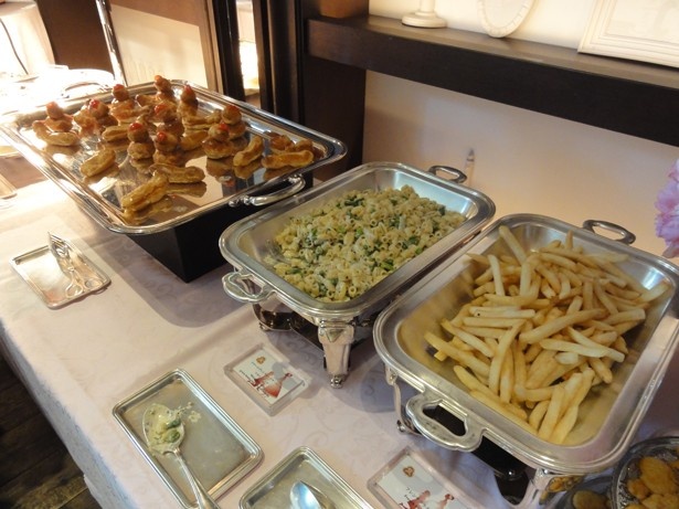 ポテトにパスタなど、しっかり食べられるフードが多く用意されているのも嬉しい