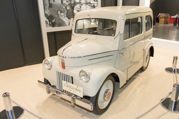 1947(昭和22)年に販売していた「たま電気自動車」。、最高速度35km/h、1回の充電で65kmの走行が可能で、主にタクシーとして使われていた