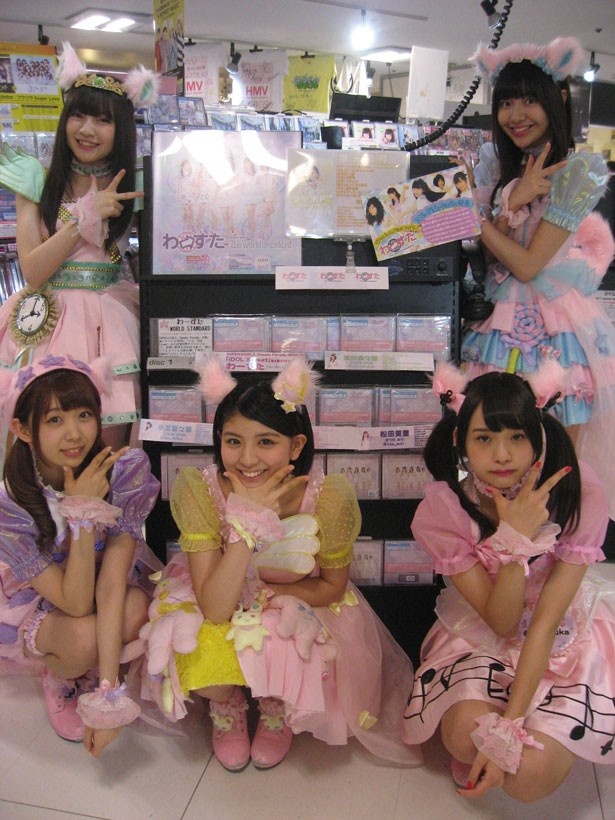 2016年5月14日、HMV三宮VIVREにて