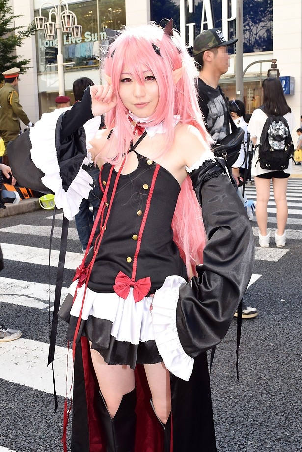 「終わりのセラフ」のクルル・ツェペシに扮する えんくさん