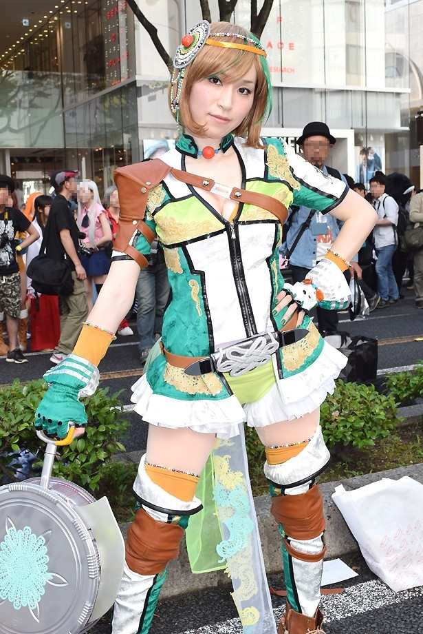 「真・三國無双」の鮑三娘に扮する未亜さん