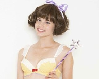 クリィミーマミをデザイン！透け感アリの下着が登場