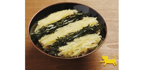 大阪府といえばコレ！「阪神タイガースまんま」。たくあんと海苔でコントラストを