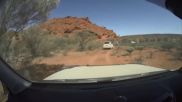 【写真を見る】5大陸走破プロジェクトの車内映像は迫力満点！