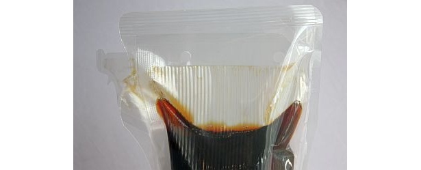 写真に見えるタテのラインが倒したときにこぼれにくくしている